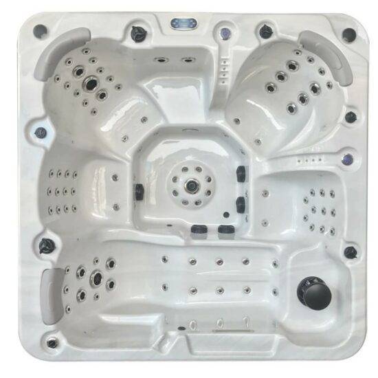 Boutique jacuzzi 4 à 6 places avec pose et installation à domicile à Draguignan Var 