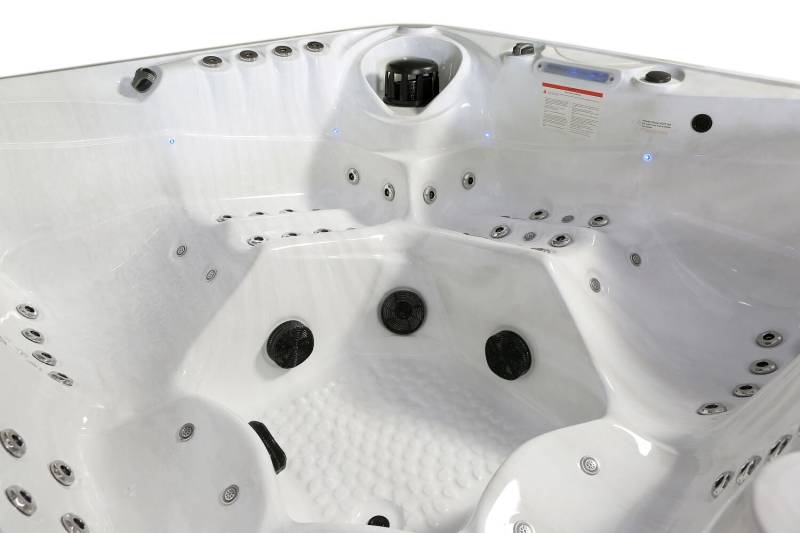 SPA 5 PERSONNES RELAX 8  dans le Var